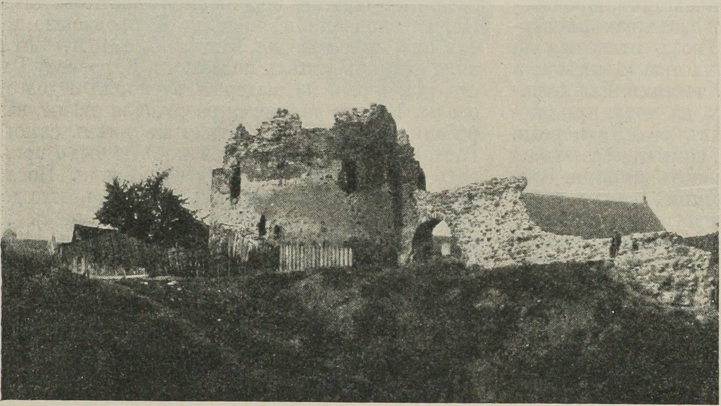 Развалины замка крестоносцевъ. (Со снимка 1910 г.).